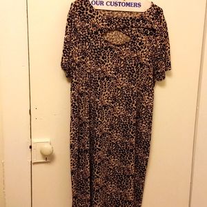 Vince Camuto leopard print dress